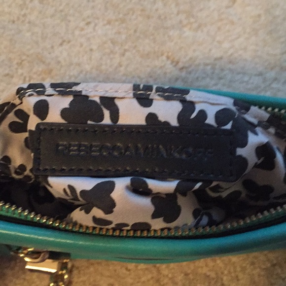 Rebecca Minkoff Leather Purse. - Picture 4 of 7